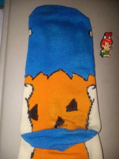 Fred Flintstone socks collectible with a pebbles pin - Thumbnail 4