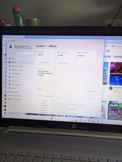 HP laptop - Thumbnail 2