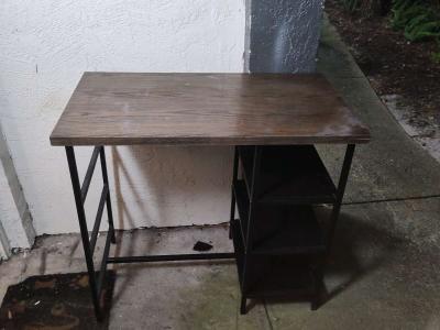 Computer Desk - Thumbnail 1