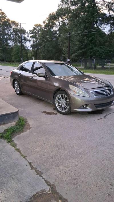 2011 INFINITI G37 - Thumbnail 2