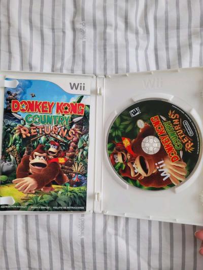 Red Wii Console Backward Compatible - Thumbnail 3