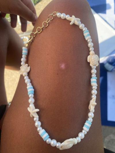 beach and cute necklaces - Thumbnail 2