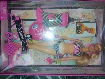 2008 bathing suit Barbie - Thumbnail 3