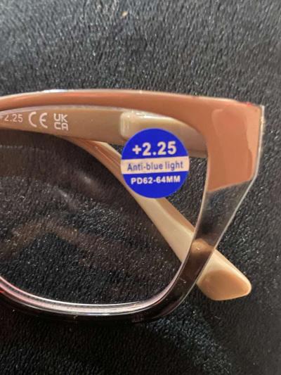 prescribed glasses - Thumbnail 2