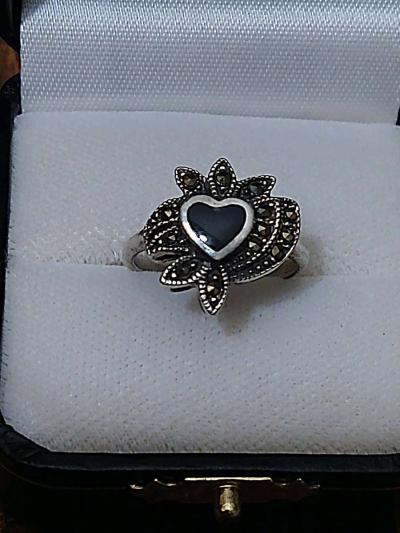 Sterling silver ring sz 7 - Dallas, Texas