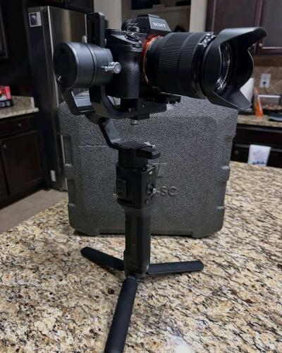 Sony Alpha 711 - Thumbnail 3