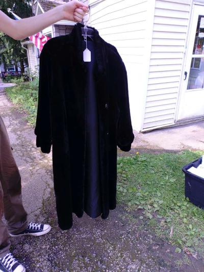 Casual Corner Faux Fur - Thumbnail 4