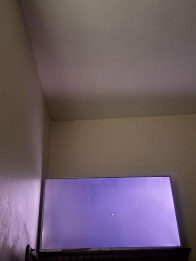 LG43 inch tv - Thumbnail 3