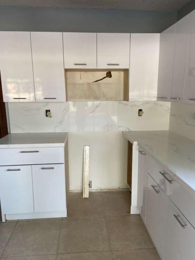 Small Kitchens Cabinets - Thumbnail 3