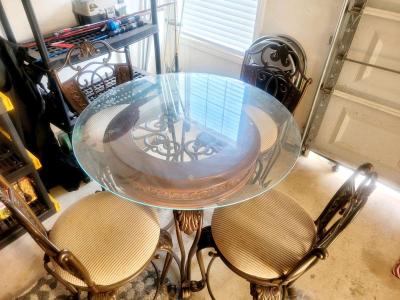 round table - Thumbnail 5