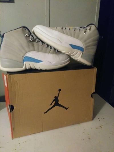 Jordan 12 retro University grey - Thumbnail 4