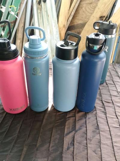 Stainless steel water bottles 16 pieces for 6000 or 500 each - Thumbnail 3