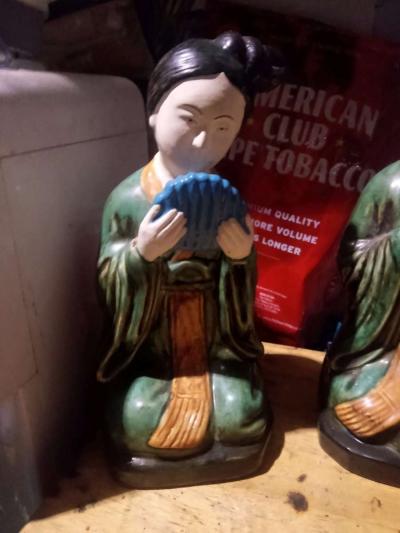 set of 3  porcelain figurines - Thumbnail 5