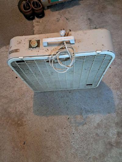 box fan - Thumbnail 2