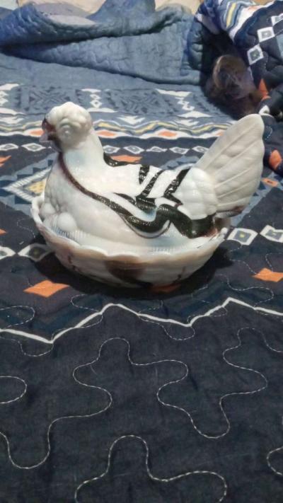 hems on a nest I have over 100 of them - Thumbnail 2