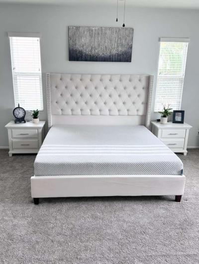 BRAND NEW queen bedframe - Clemmons, North Carolina