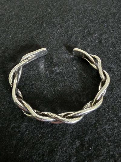 925 Sterling Silver Cross Twist Bracelet - Thumbnail 1