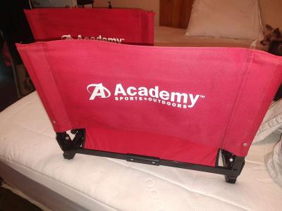 large wide stadium seats great condition - Thumbnail 4