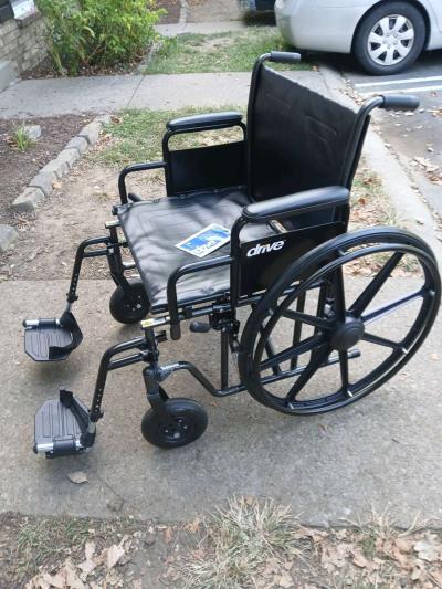 DRIVE SENTRA EC HEAVY DUTY WHEELCHAIR