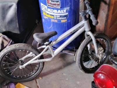 kobolt 26 gallon compressor - Thumbnail 2