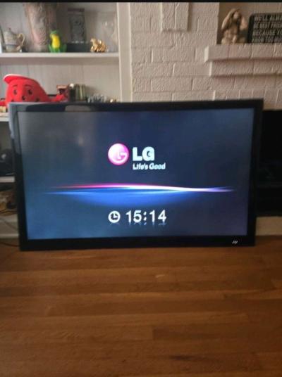 55in LG Flat Screen Digital Smart TV - Thumbnail 2