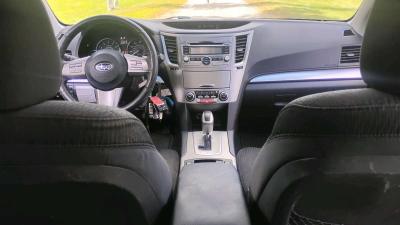 2011 Subaru Outback 201k clean title flawless - Thumbnail 3