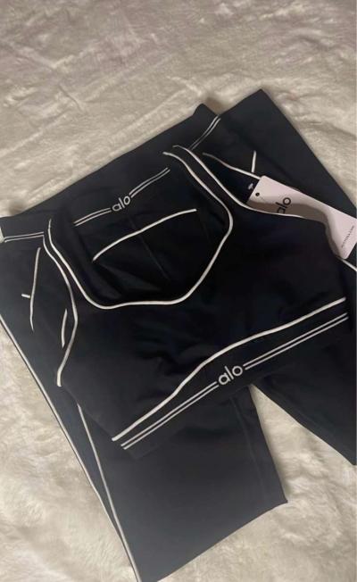 Color Crush Alo Yoga Set - Thumbnail 2