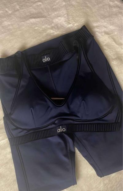 Color Crush Alo Yoga Set - Thumbnail 5