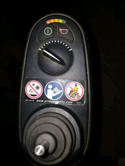 Jazzy wheelchair - Thumbnail 6