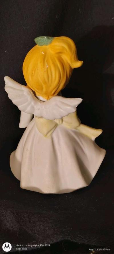 vintage Angel Playing Violin - Thumbnail 2