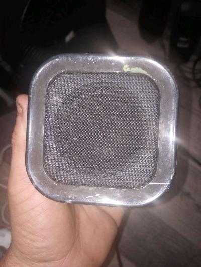 blue tooth speakers - Thumbnail 2