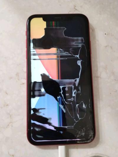 IPhone 11 For Parts Not Working - Thumbnail 4