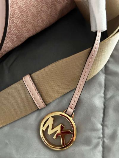 NEW MICHAEL KORS TRAVEL BAG  FOR SALE - Thumbnail 3