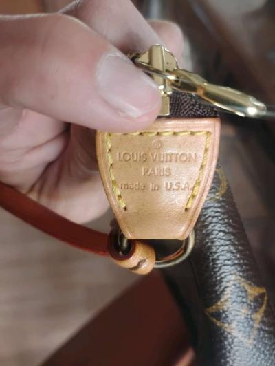Louis Vuitton womens shoulder bag - Thumbnail 4