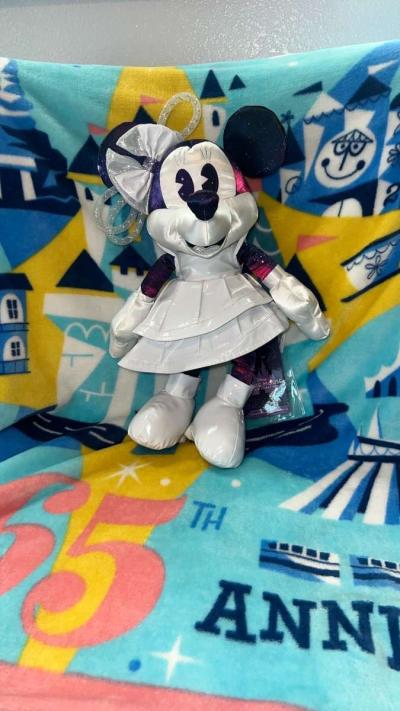Disney Minnie Mouse The Main Attraction Space Mountain 16 in - Thumbnail 5