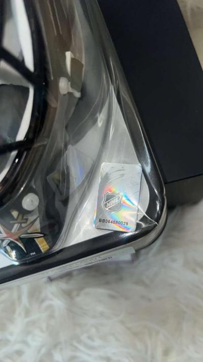 New MARCANDRE FLEURY SIGNED VEGAS GOLDEN KNIGHTS Mini Goalie - Thumbnail 6