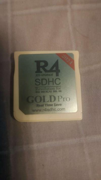 r4 gold pro with games and SD card - Thumbnail 4