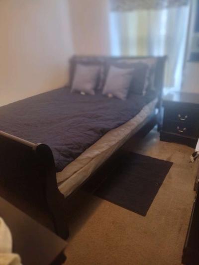 Bedroom Set - Thumbnail 2