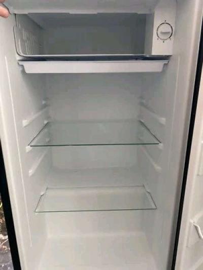 Galanz 43 Cu Ft Compact Refrigerator - Thumbnail 5