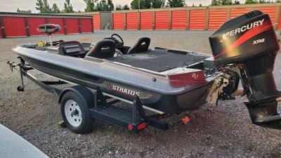 90 STRATOS BASS BOAT with 03 MERCURY XR6 150hp - Thumbnail 3