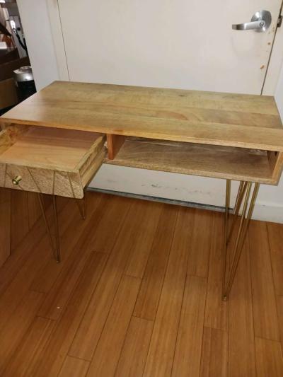 SAFAVIEH Marigold Wood Desk  Gold Legs  Modern  Stylish - Thumbnail 4