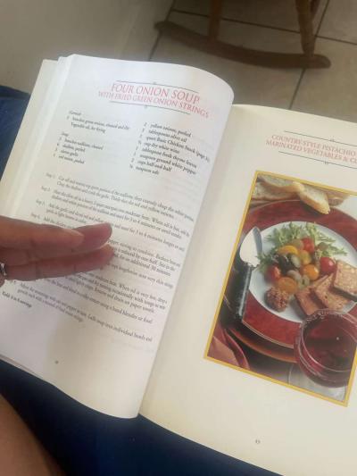 Hardcover cookbook - Thumbnail 2