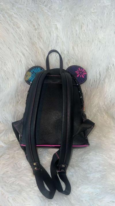 Minnie Mouse Main Attraction Nighttime Fireworks Castle Loun - Thumbnail 3