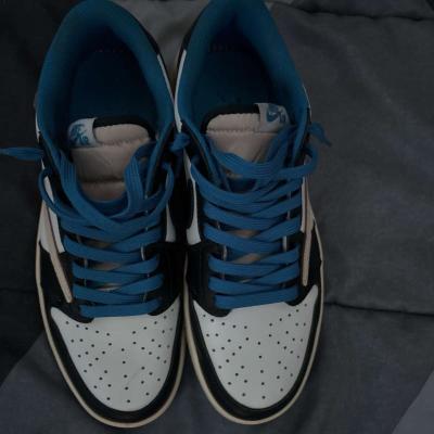 Travis Scott Fragment Low shipping available - Thumbnail 2