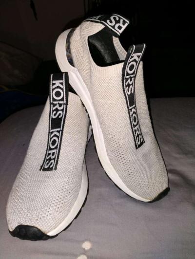 Michael Kors size 9 - Thumbnail 2