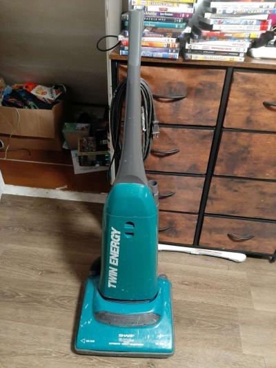 Sharp Twin Energy Vacuum