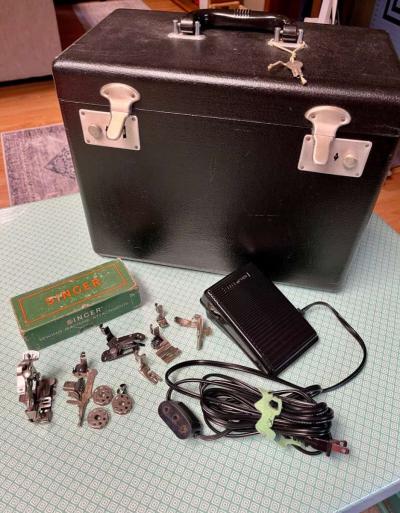 Singer 222k featherweight sewing machine - Thumbnail 6