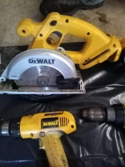 DeWalt power tool bundle - Thumbnail 4