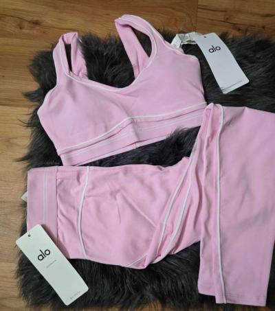ALO Yoga Pink TwoPiece Set - Thumbnail 3