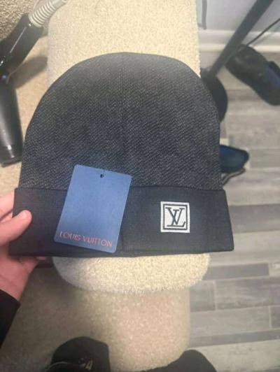 Black designer beanie - Thumbnail 2